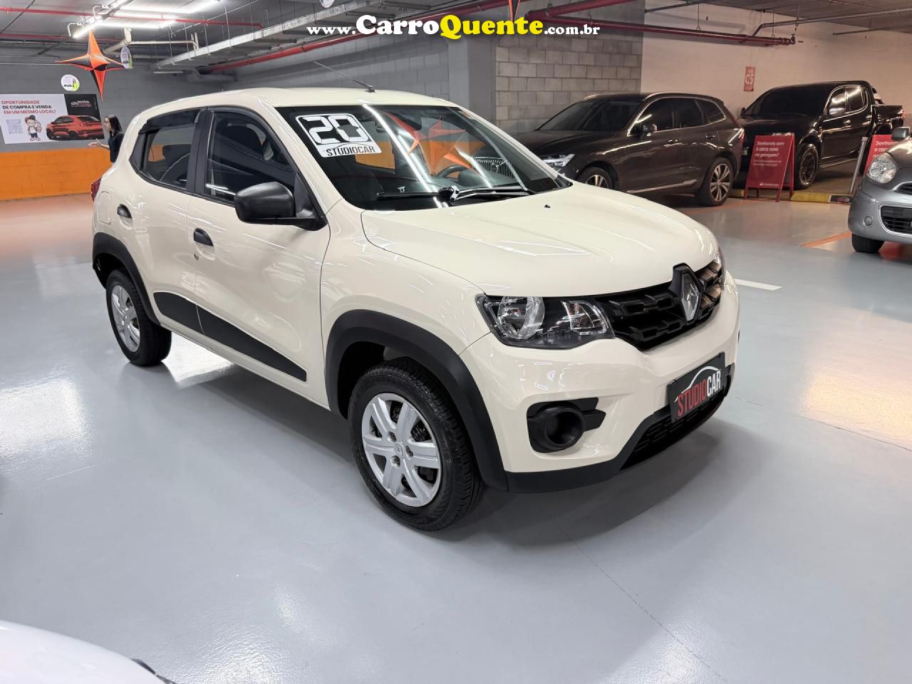 RENAULT   KWID ZEN 1.0 FLEX 12V 5P MEC.   BEGE 2020 1.0 FLEX - Loja