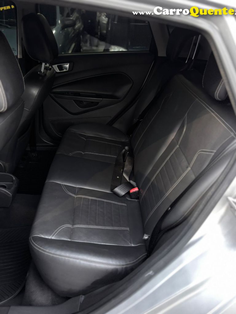 FORD   FIESTA TIT.TIT.PLUS 1.6 16V FLEX AUT.   PRATA 2015 1.6 FLEX - Loja