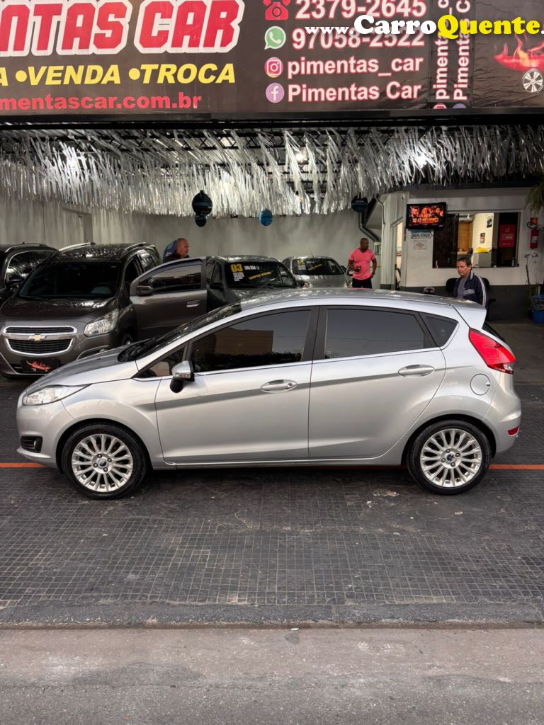 FORD   FIESTA TIT.TIT.PLUS 1.6 16V FLEX AUT.   PRATA 2015 1.6 FLEX - Loja
