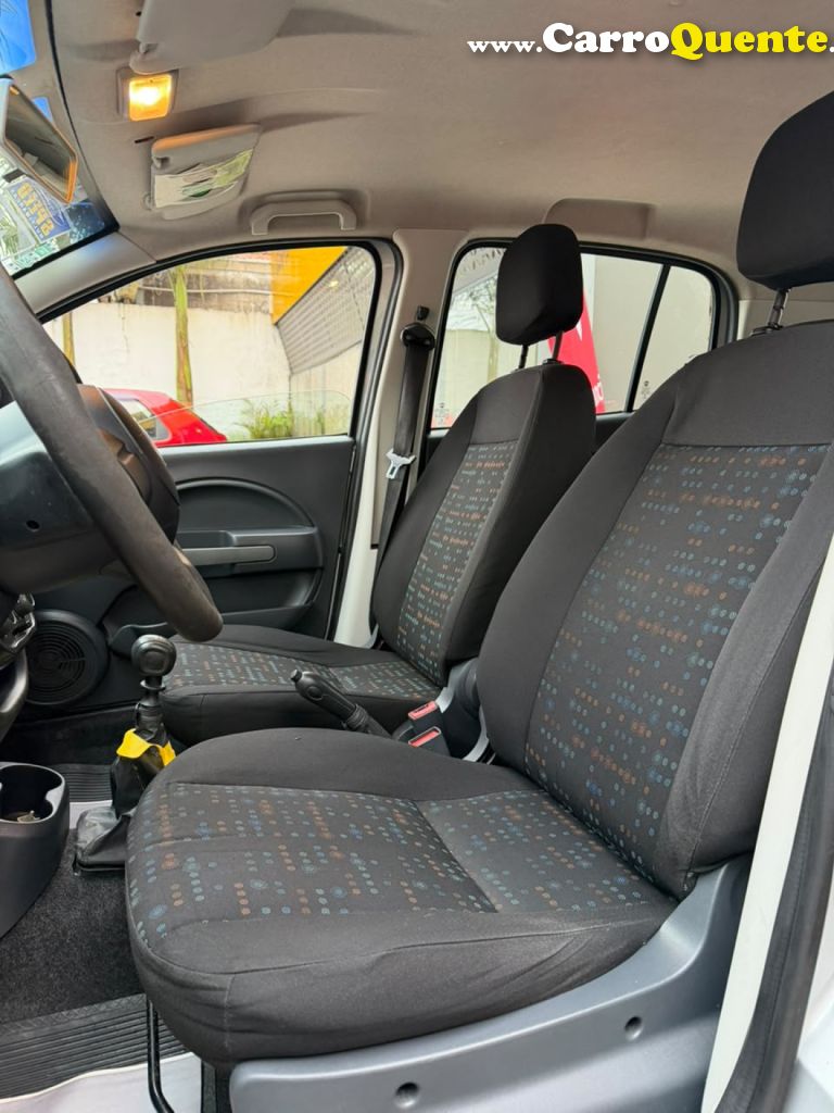 FIAT   UNO VIVACE ITALIA 1.0 EVO F. FLEX 8V 5P   PRATA 2013 1.0 FLEX - Loja