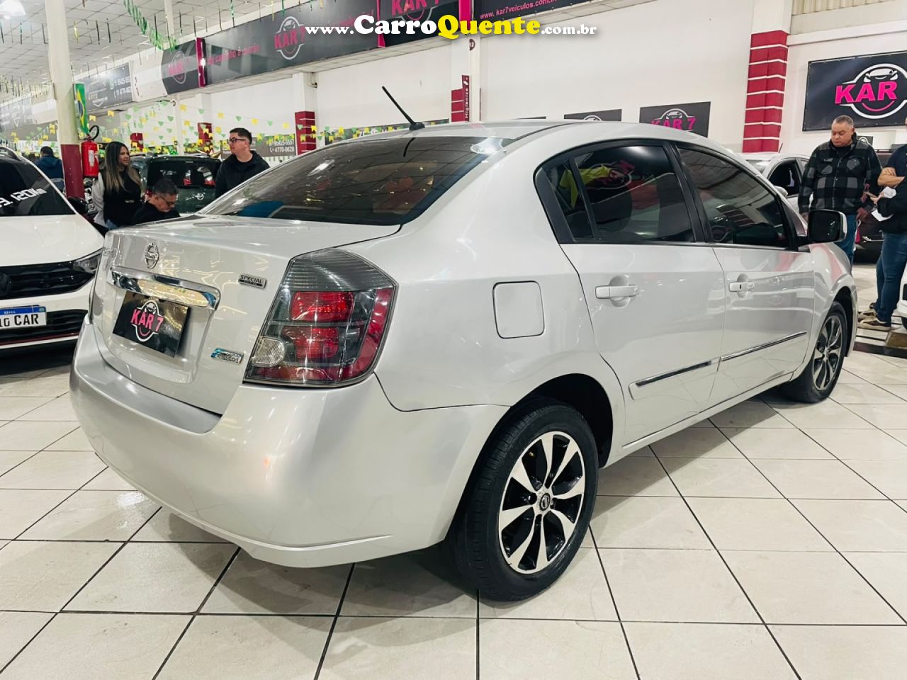 NISSAN   SENTRA S 2.0 2.0 FLEX FUEL 16V AUT.   PRATA 2013 2.0 FLEX - Loja