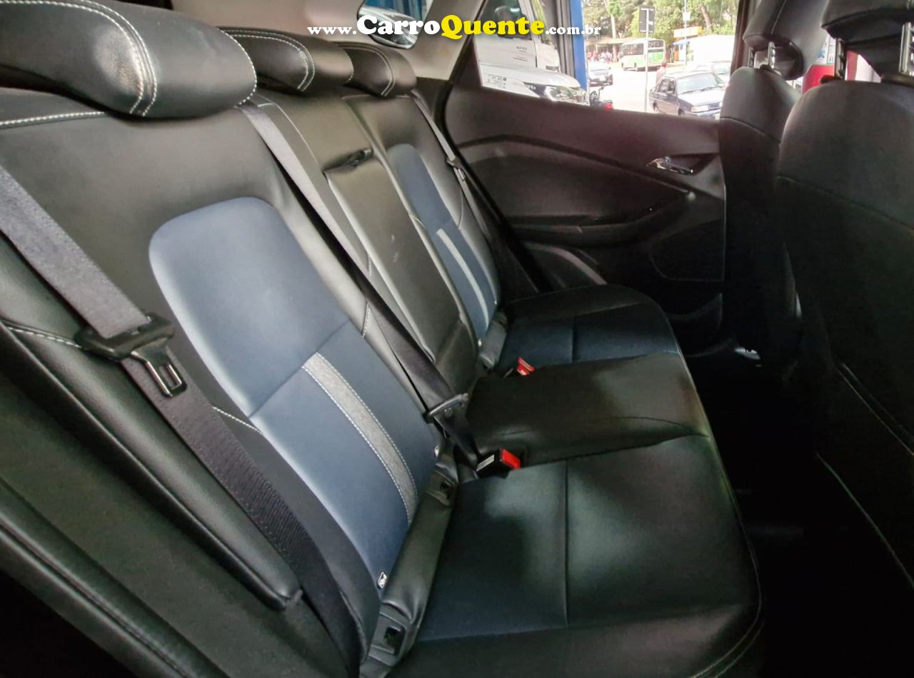 CHEVROLET   TRACKER PREMIER 1.2 TURBO 12V FLEX AUT.   PRETO 2023 1.2 FLEX - Loja
