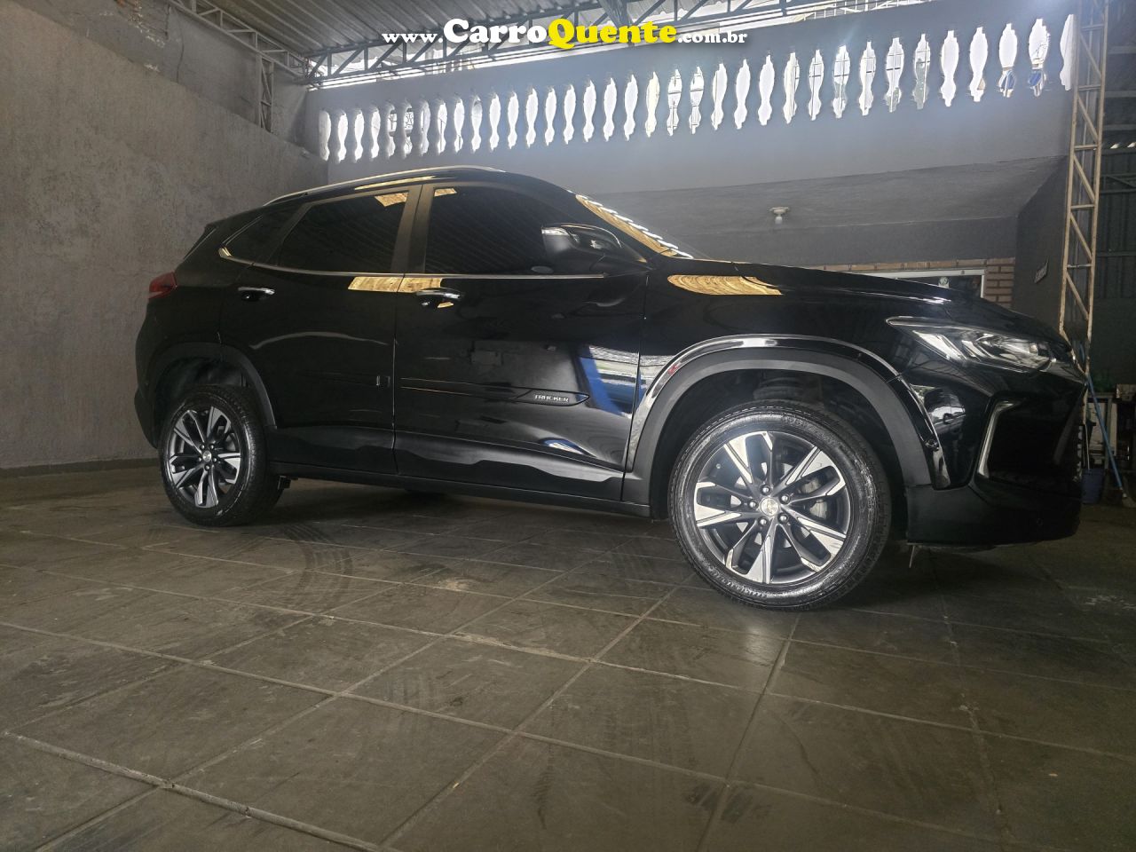 CHEVROLET   TRACKER PREMIER 1.2 TURBO 12V FLEX AUT.   PRETO 2023 1.2 FLEX - Loja