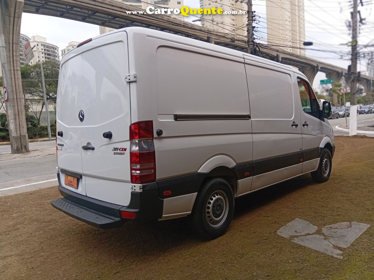 MERCEDES-BENZ   SPRINTER 311 FURGÃO LONGO 2.2  DIES   BRANCO 2014 2.2 DIESEL - Loja