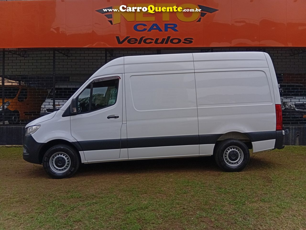 MERCEDES-BENZ   SPRINTER 315 FURGÃO STR. L T.A 2.0 DIES.   BRANCO 2023 2.0 DIESEL - Loja