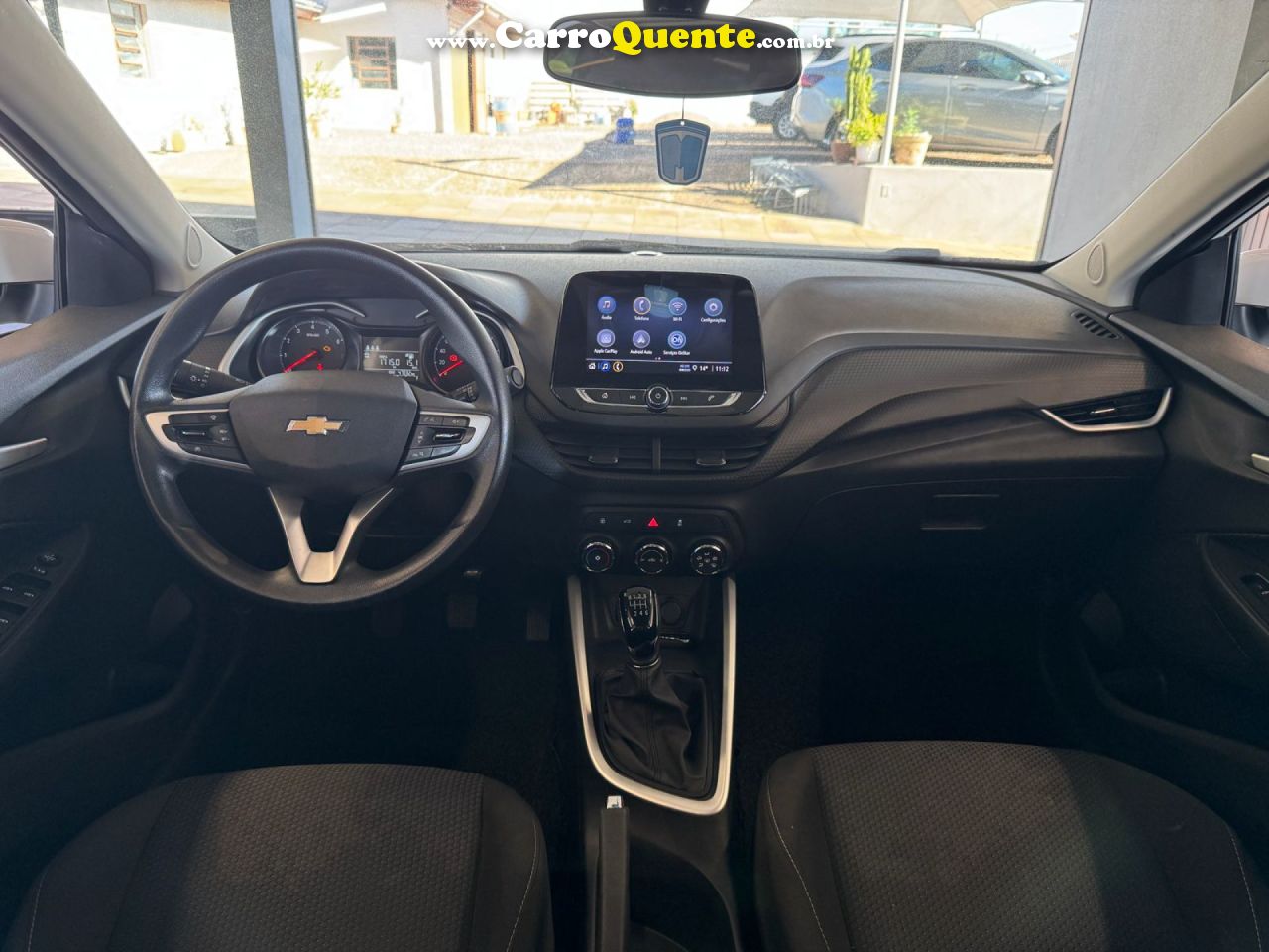 CHEVROLET   ONIX HATCH LT 1.0 12V FLEX 5P MEC.   BRANCO 2024 1.0 FLEX - Loja