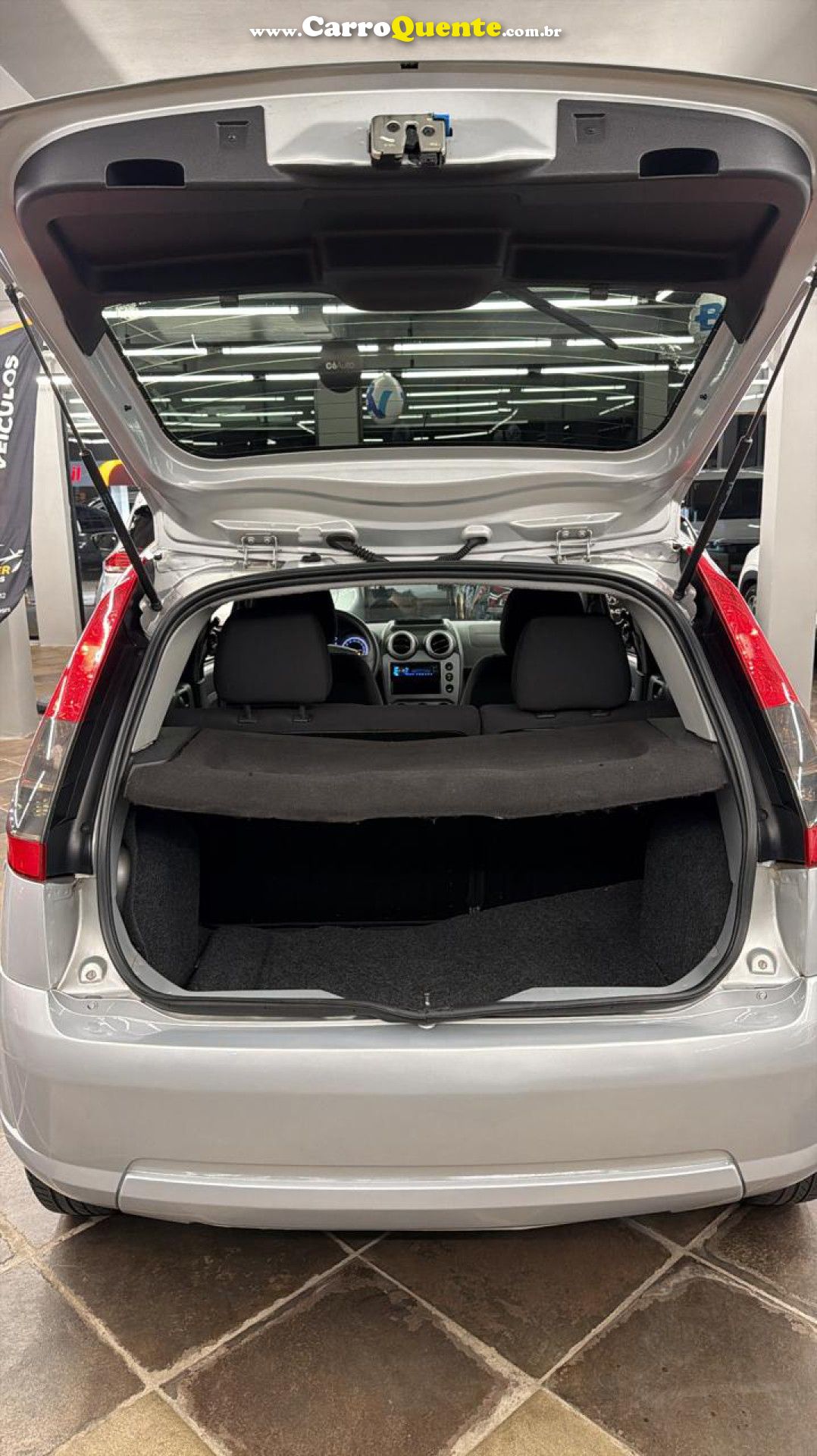 FORD   FIESTA 1.0 8V FLEXCLASS 1.0 8V FLEX 5P   PRATA 2014 1.0 FLEX - Loja