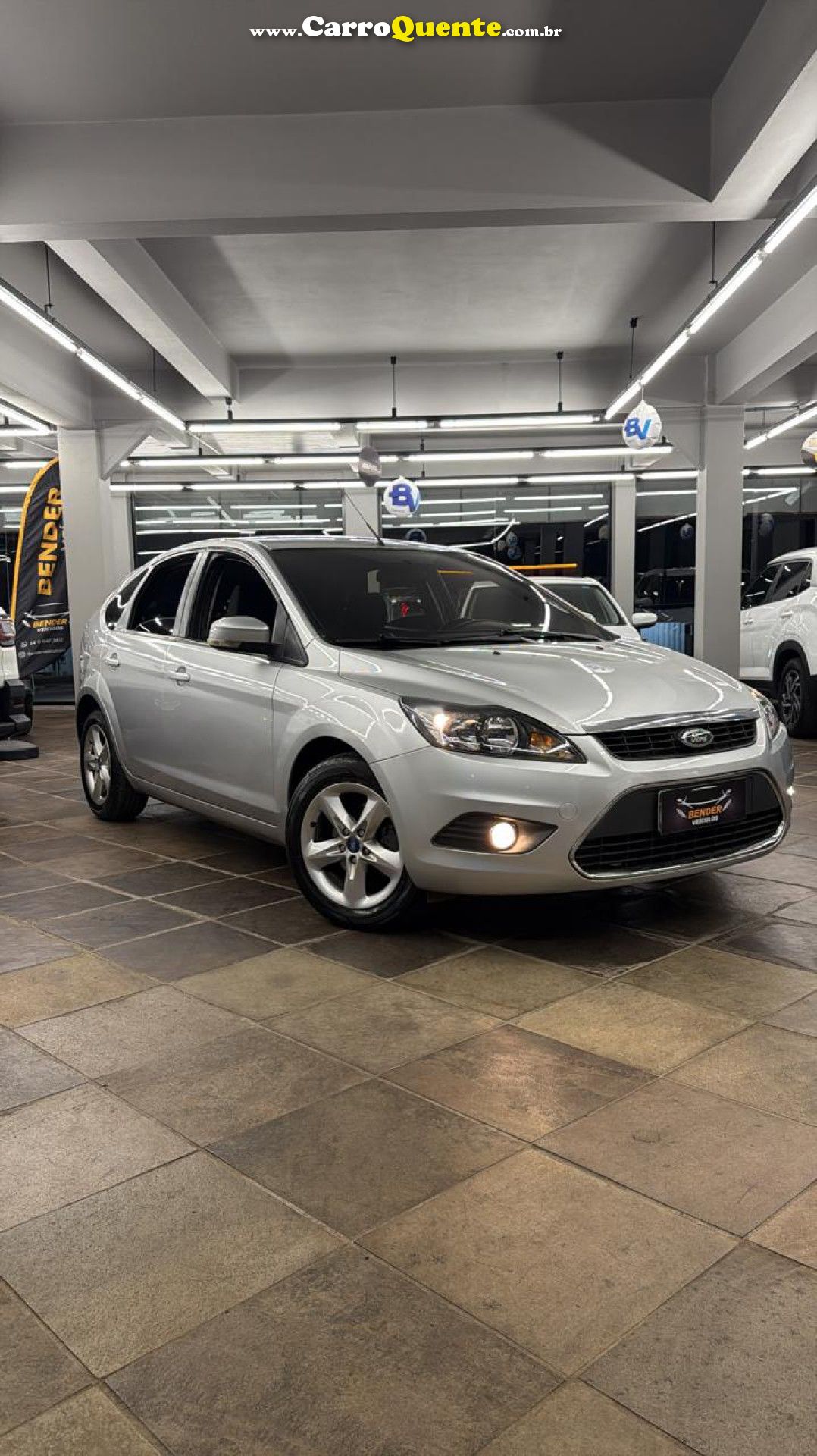 FORD   FOCUS 1.6 SSESE PLUS FLEX 8V16V  5P   PRATA 2013 1.6 FLEX - Loja