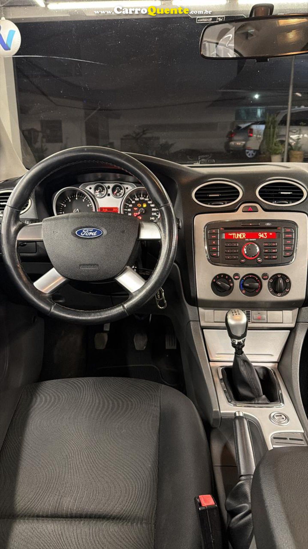 FORD   FOCUS 1.6 SSESE PLUS FLEX 8V16V  5P   PRATA 2013 1.6 FLEX - Loja