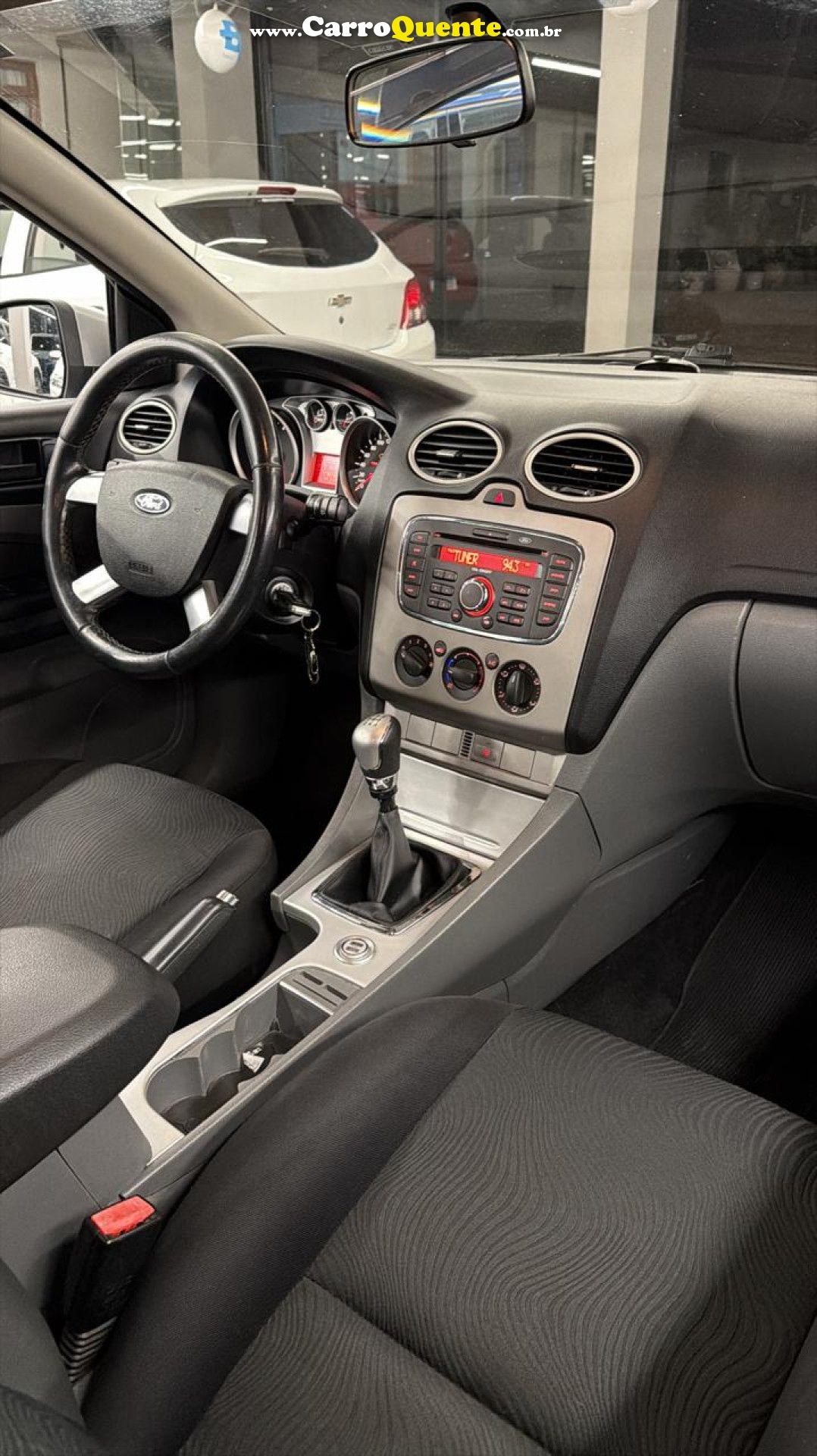 FORD   FOCUS 1.6 SSESE PLUS FLEX 8V16V  5P   PRATA 2013 1.6 FLEX - Loja