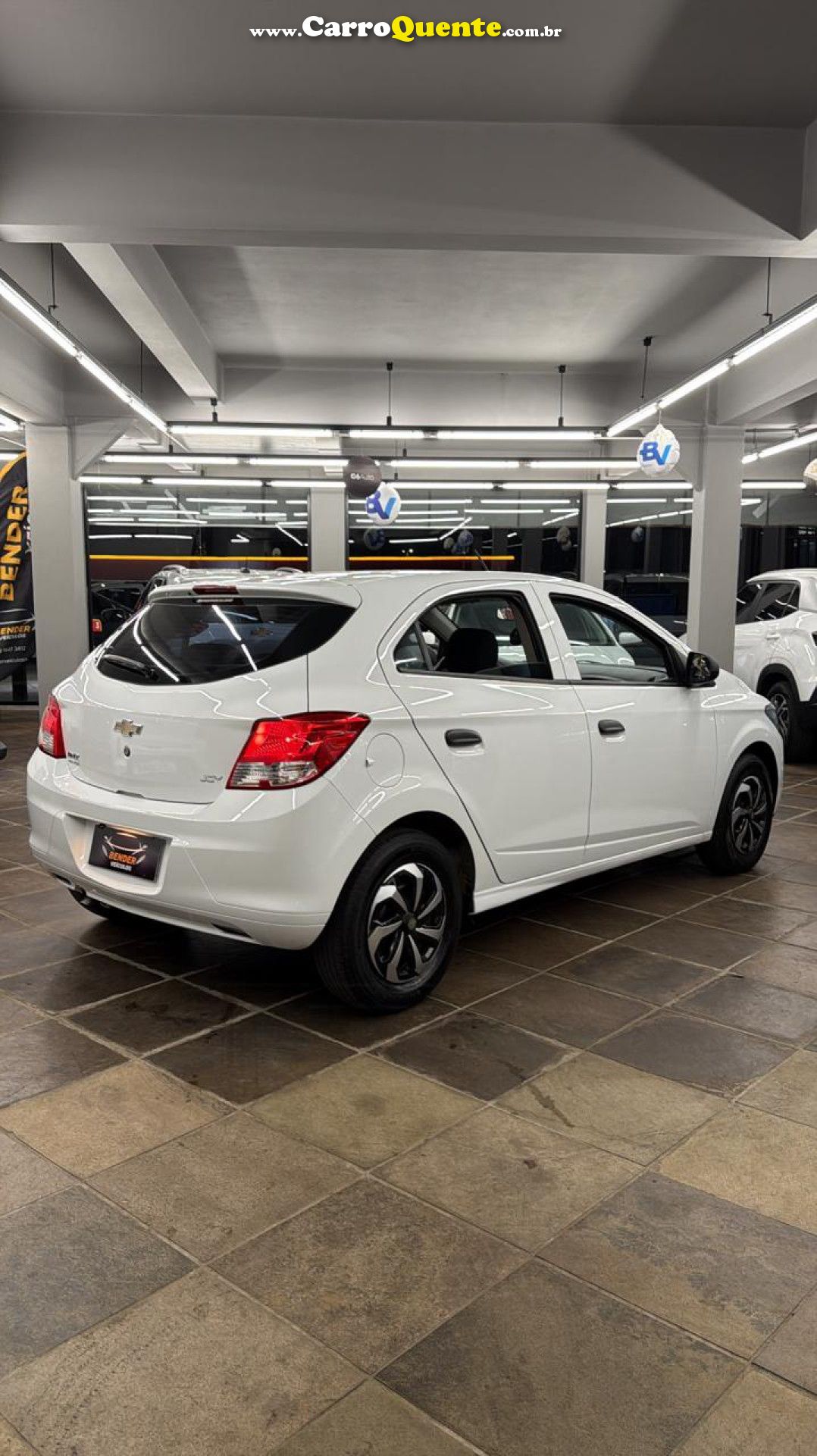 CHEVROLET   ONIX HATCH JOY 1.0 8V FLEX 5P MEC.   BRANCO 2018 1.0 FLEX - Loja