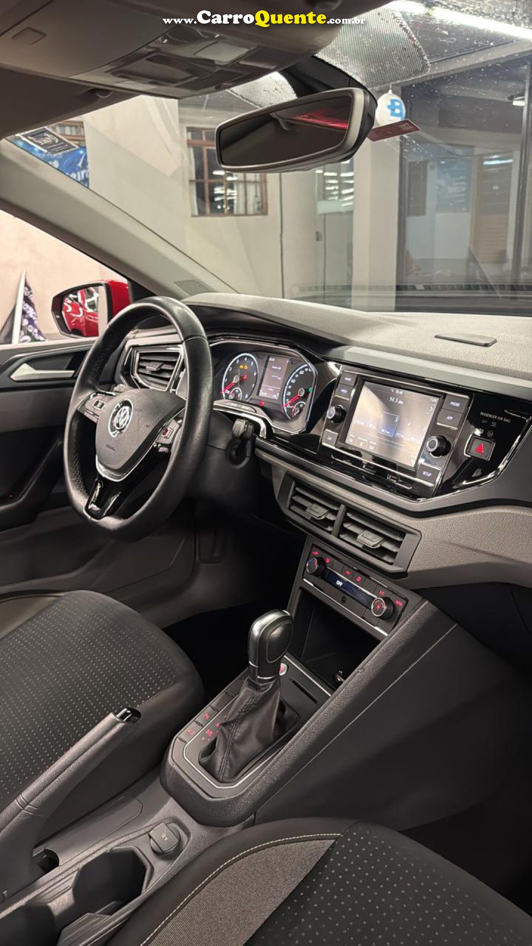 VOLKSWAGEN   POLO COMFORT. 200 TSI 1.0 FLEX 12V AUT.   VERMELHO 2019 1.0 FLEX - Loja