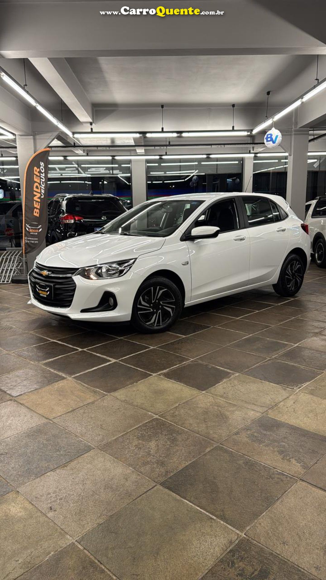 CHEVROLET   ONIX HATCH LT 1.0 8V FLEXPOWER 5P MEC.   BRANCO 2025 1.0 FLEX - Loja