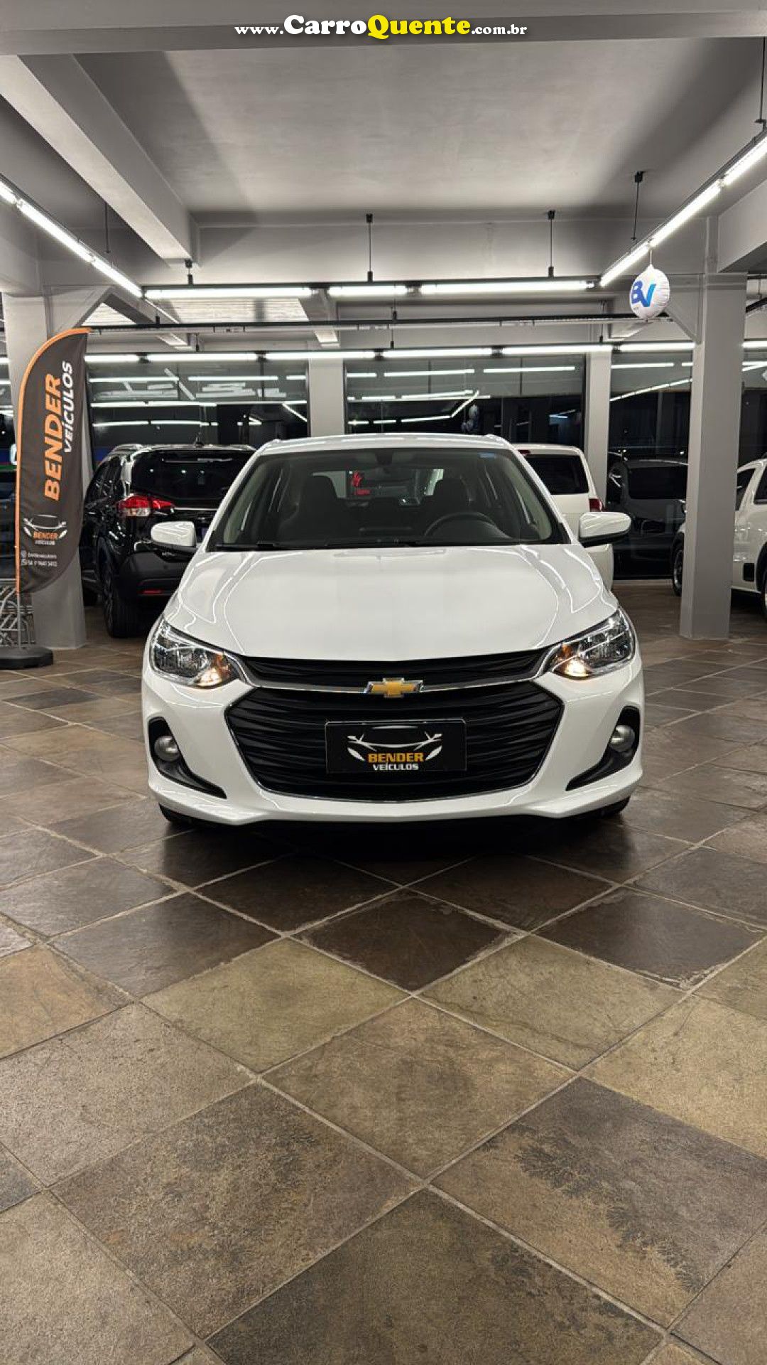CHEVROLET   ONIX HATCH LT 1.0 8V FLEXPOWER 5P MEC.   BRANCO 2025 1.0 FLEX - Loja