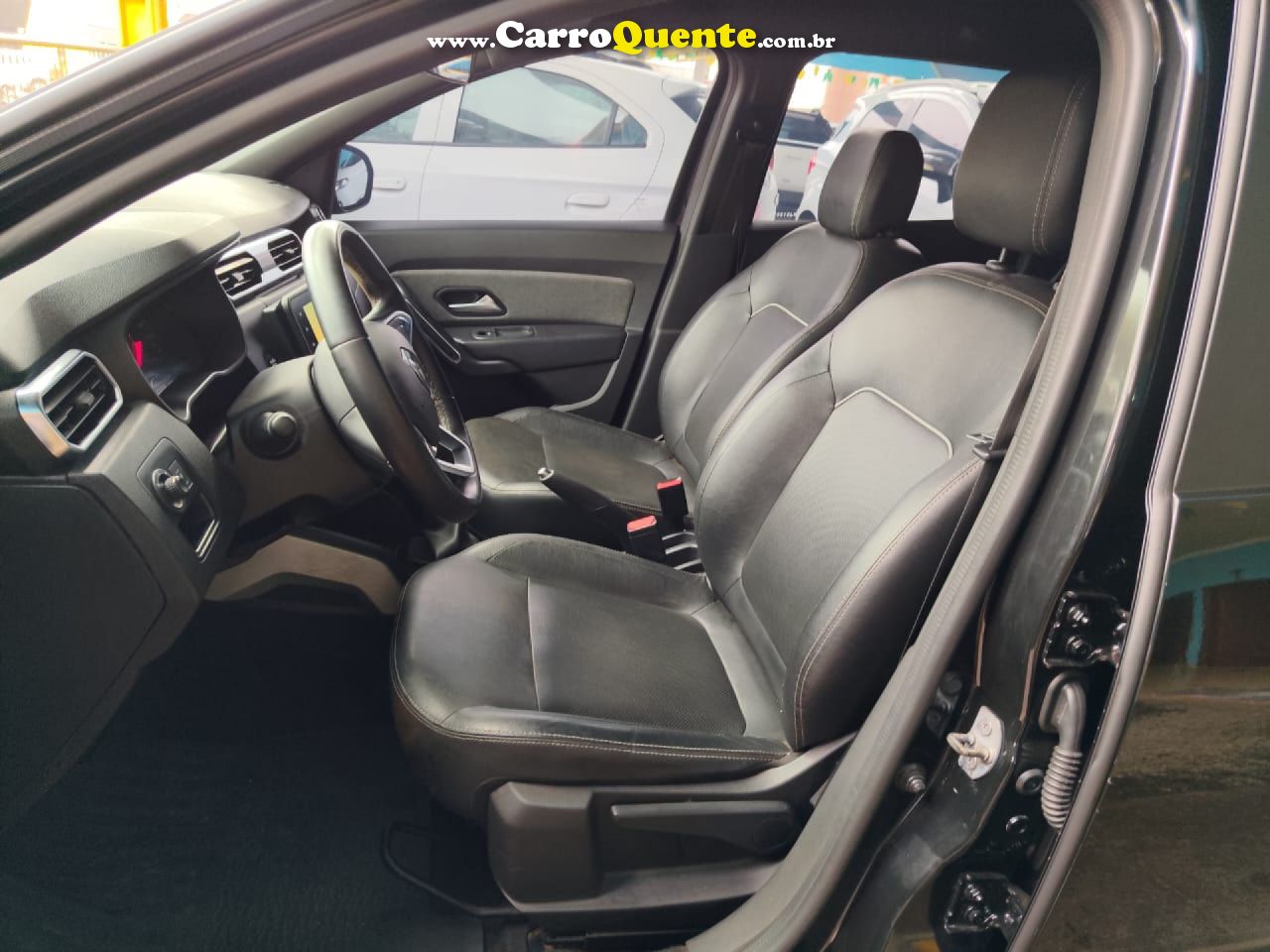 RENAULT   DUSTER ICONIC 1.6 16V FLEX AUT.   PRETO 2023 1.6 FLEX - Loja