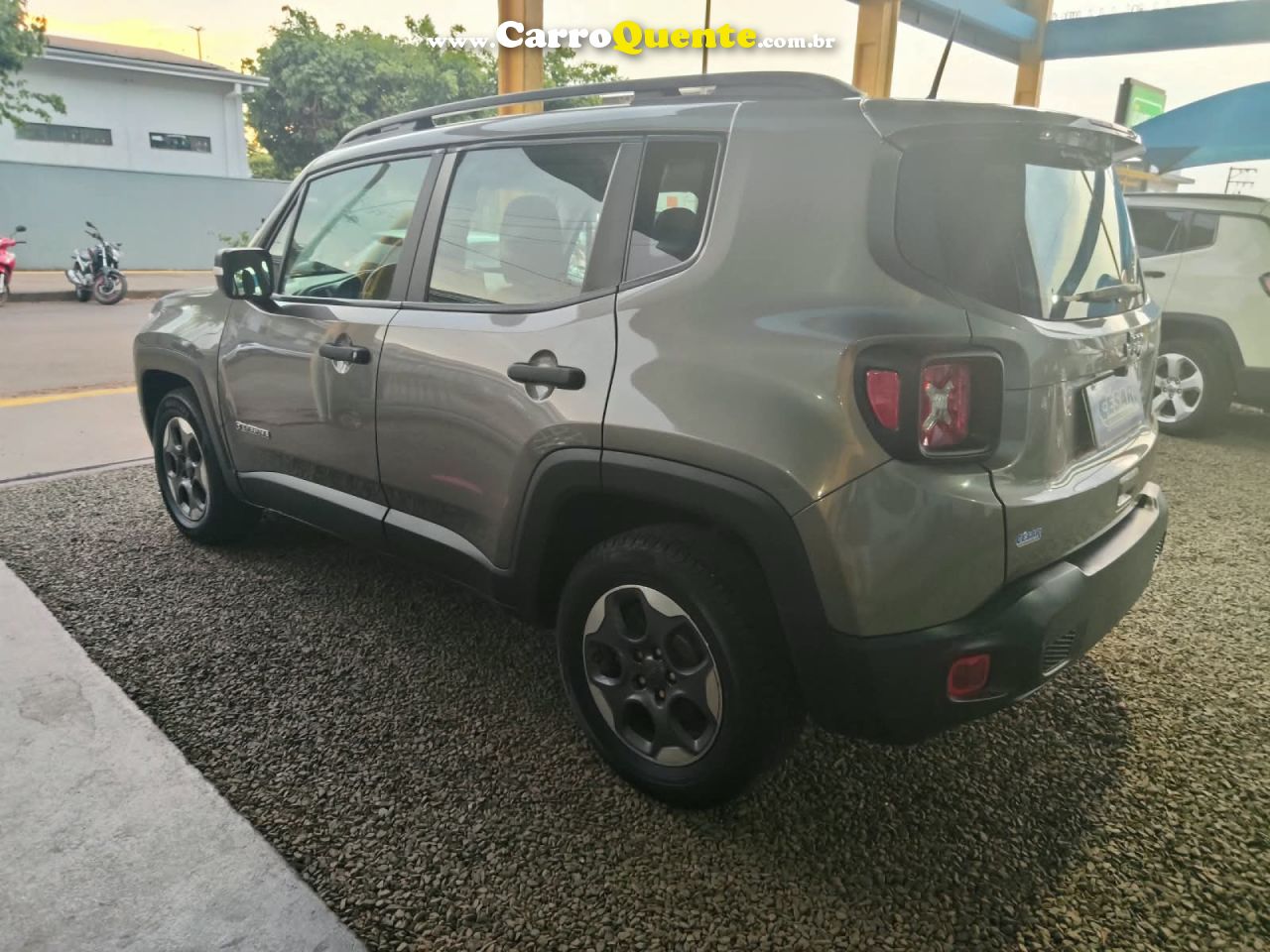 JEEP   RENEGADE1.8 4X2 FLEX 16V AUT.   CINZA 2021 1.8 FLEX - Loja