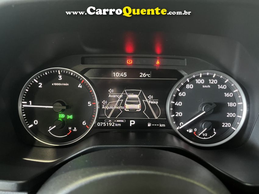 Mitsubishi TRITON 2.4 BITURBO DIESEL CD KATANA 4X4 AUTOMÁTICO - Loja