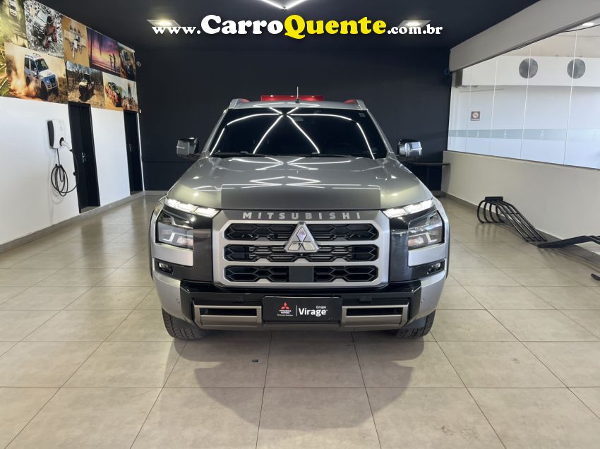 Mitsubishi TRITON 2.4 BITURBO DIESEL CD KATANA 4X4 AUTOMÁTICO - Loja