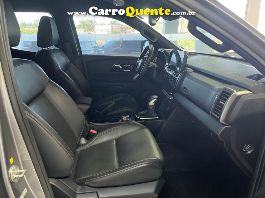 Mitsubishi TRITON 2.4 BITURBO DIESEL CD KATANA 4X4 AUTOMÁTICO - Loja