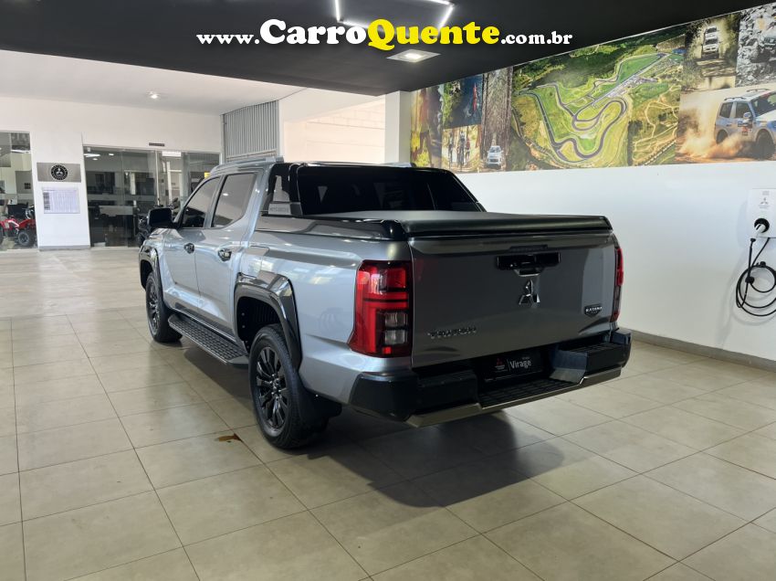 Mitsubishi TRITON 2.4 BITURBO DIESEL CD KATANA 4X4 AUTOMÁTICO - Loja