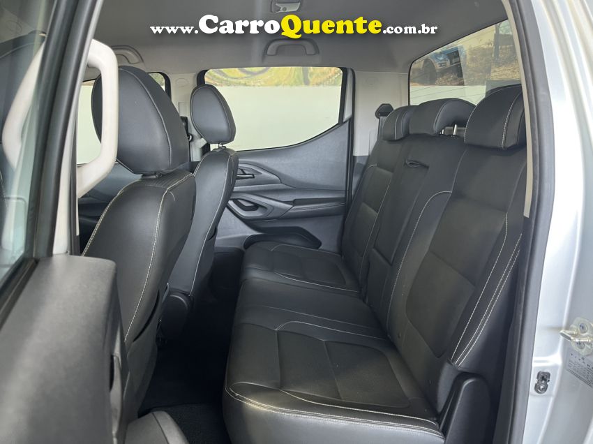 Fiat TITANO 2.2 TURBO DIESEL VOLCANO 4X4 AT6 - Loja