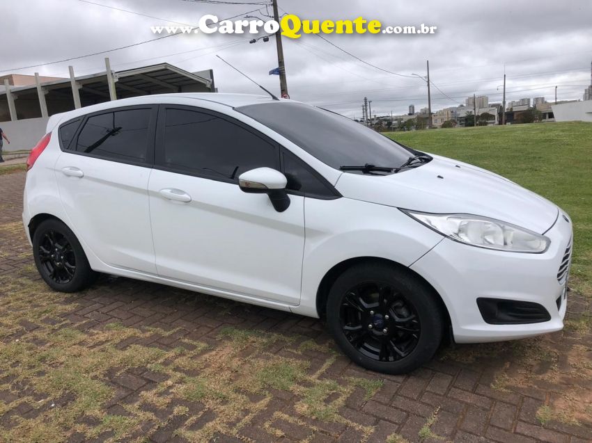 Ford FIESTA 1.5 SE HATCH 16V FLEX 4P MANUAL - Loja