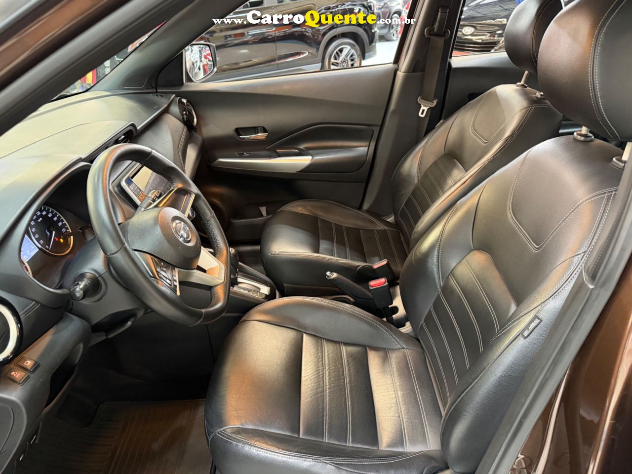 NISSAN KICKS 1.6 16V SV 2019 - Loja