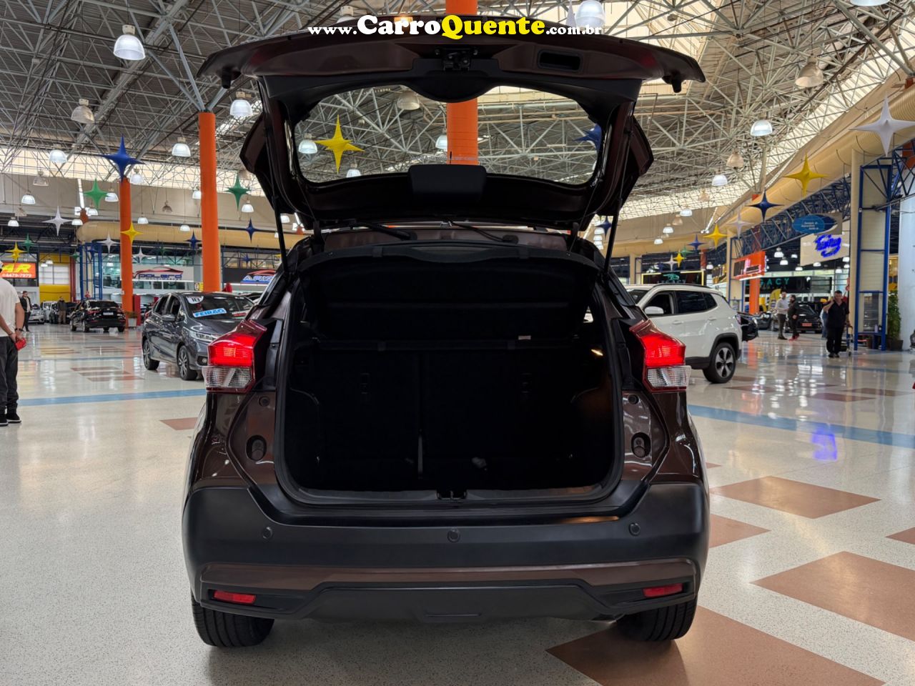 NISSAN KICKS 1.6 16V SV 2019 - Loja