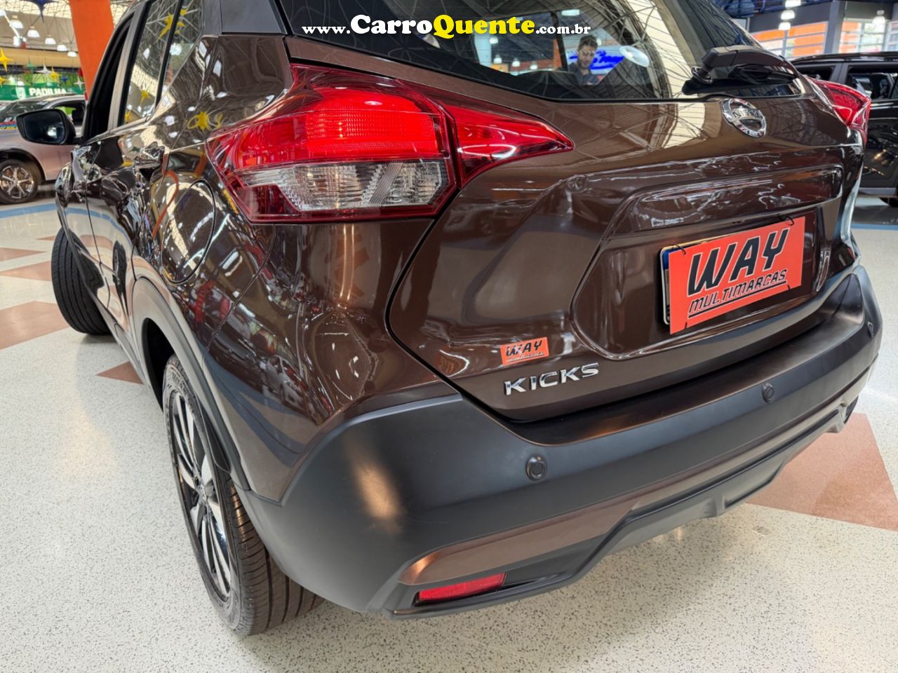 NISSAN KICKS 1.6 16V SV 2019 - Loja