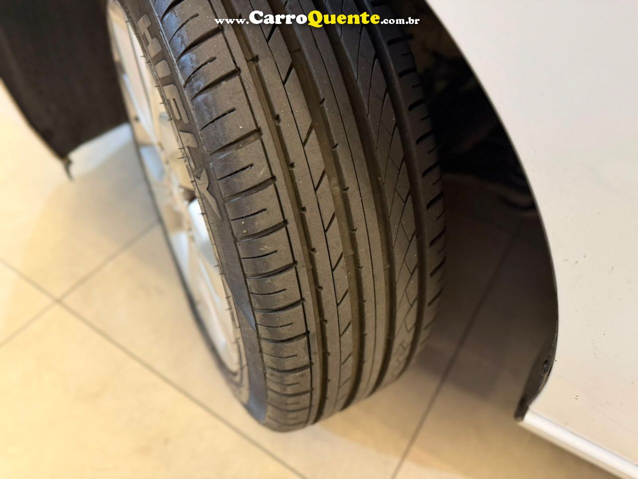 CHEVROLET ONIX 1.0 TURBO PREMIER 2022 - Loja