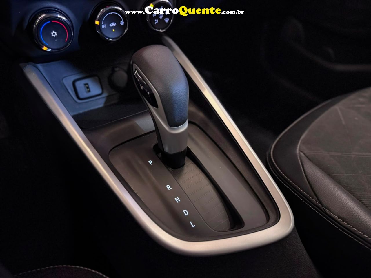 CHEVROLET ONIX 1.0 TURBO PREMIER 2022 - Loja