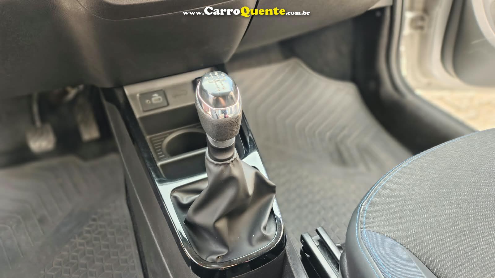 RENAULT KWID 1.0 12V SCE INTENSE 2023 - Loja