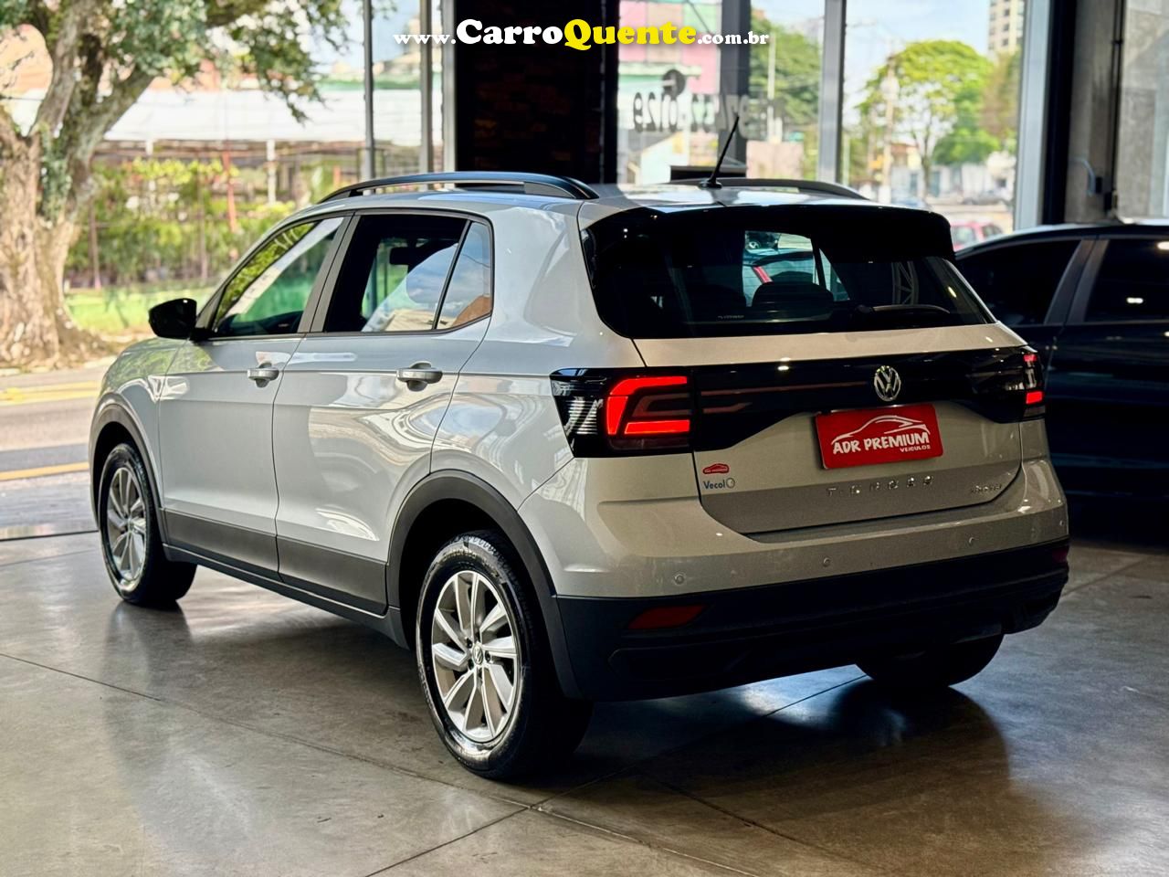 VOLKSWAGEN T-CROSS 1.0 200 TSI TOTAL SENSE 2020 - Loja