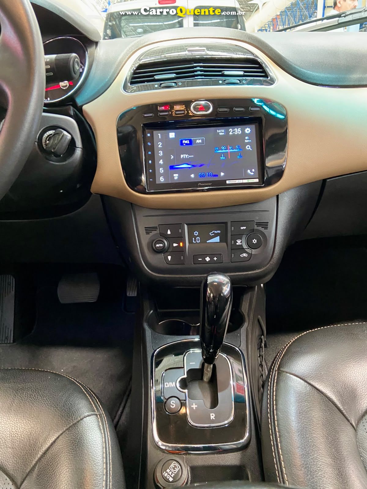 FIAT LINEA 1.8 ABSOLUTE 16V 2015 - Loja