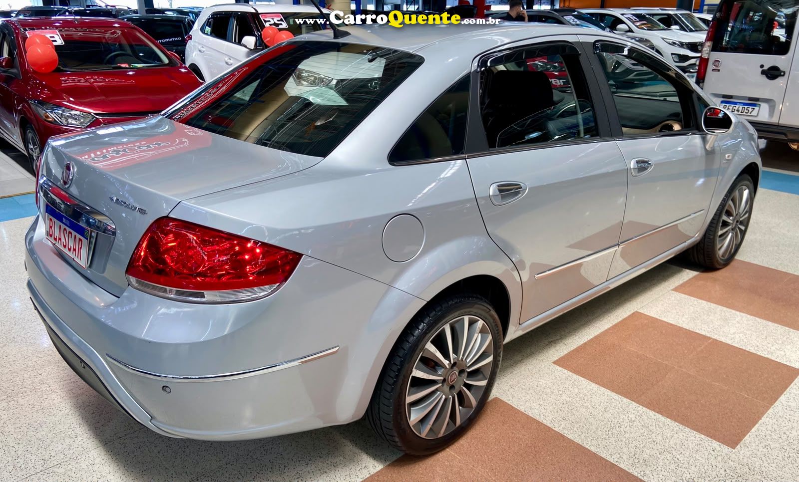 FIAT LINEA 1.8 ABSOLUTE 16V 2015 - Loja