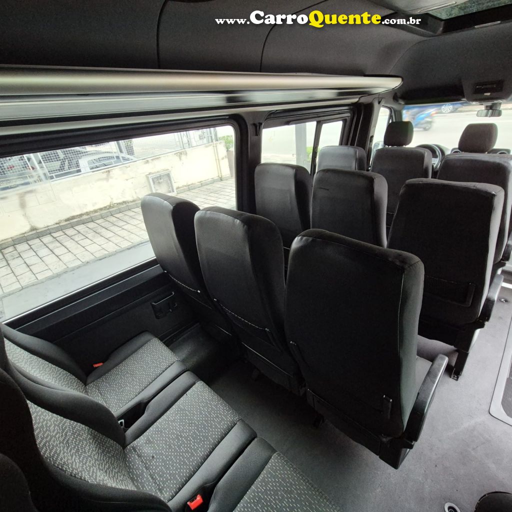 MERCEDES-BENZ   SPRINTER 416 VAN L. T.A. 10L 2.2 DIESEL   PRATA 2022 2.2 DIESEL - Loja