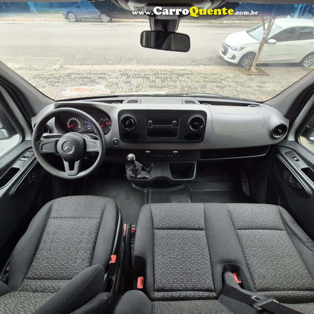 MERCEDES-BENZ   SPRINTER 416 VAN L. T.A. 10L 2.2 DIESEL   PRATA 2022 2.2 DIESEL - Loja