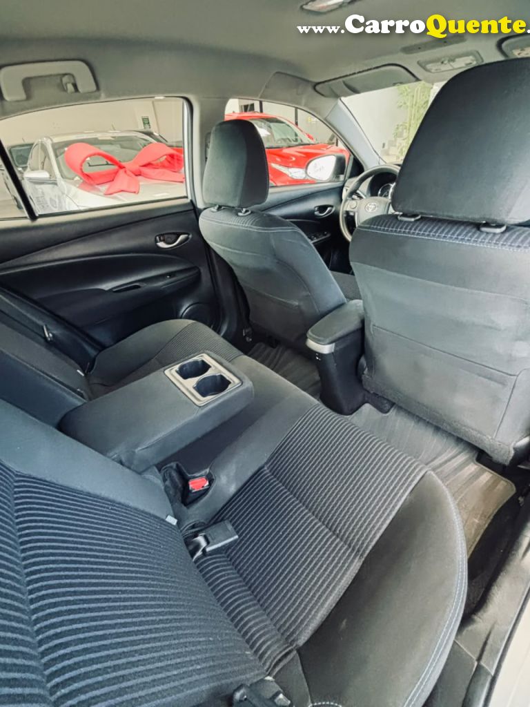 TOYOTA   YARIS XL SEDAN 1.5 FLEX 16V 4P AUT.   PRATA 2018 1.5 FLEX - Loja