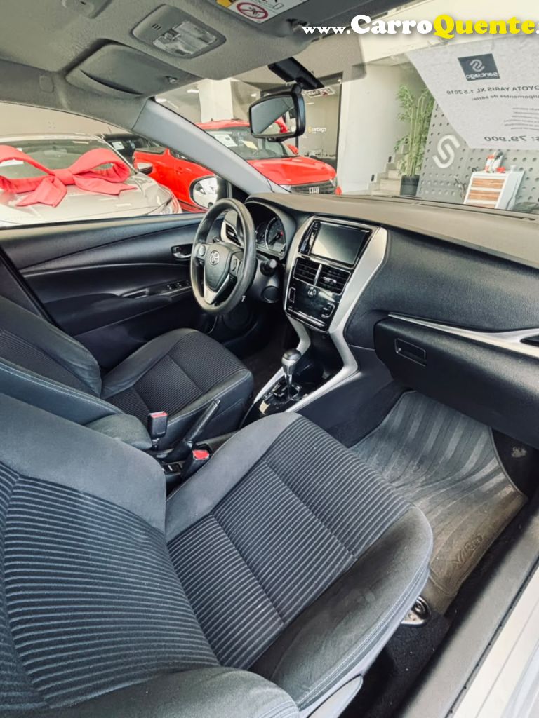 TOYOTA   YARIS XL SEDAN 1.5 FLEX 16V 4P AUT.   PRATA 2018 1.5 FLEX - Loja