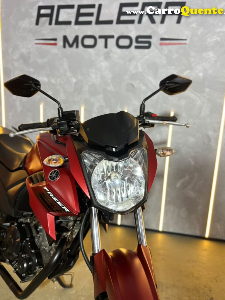 YAMAHA    YS150 FAZER SED   VERMELHO 2023 150 FLEX - Loja