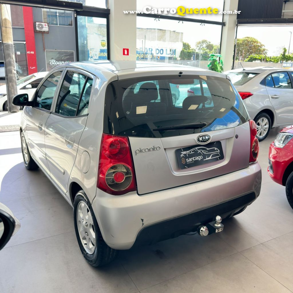 KIA   PICANTO EX 1.11.0 1.0 FLEX MEC.   PRATA 2010 1.0 FLEX - Loja