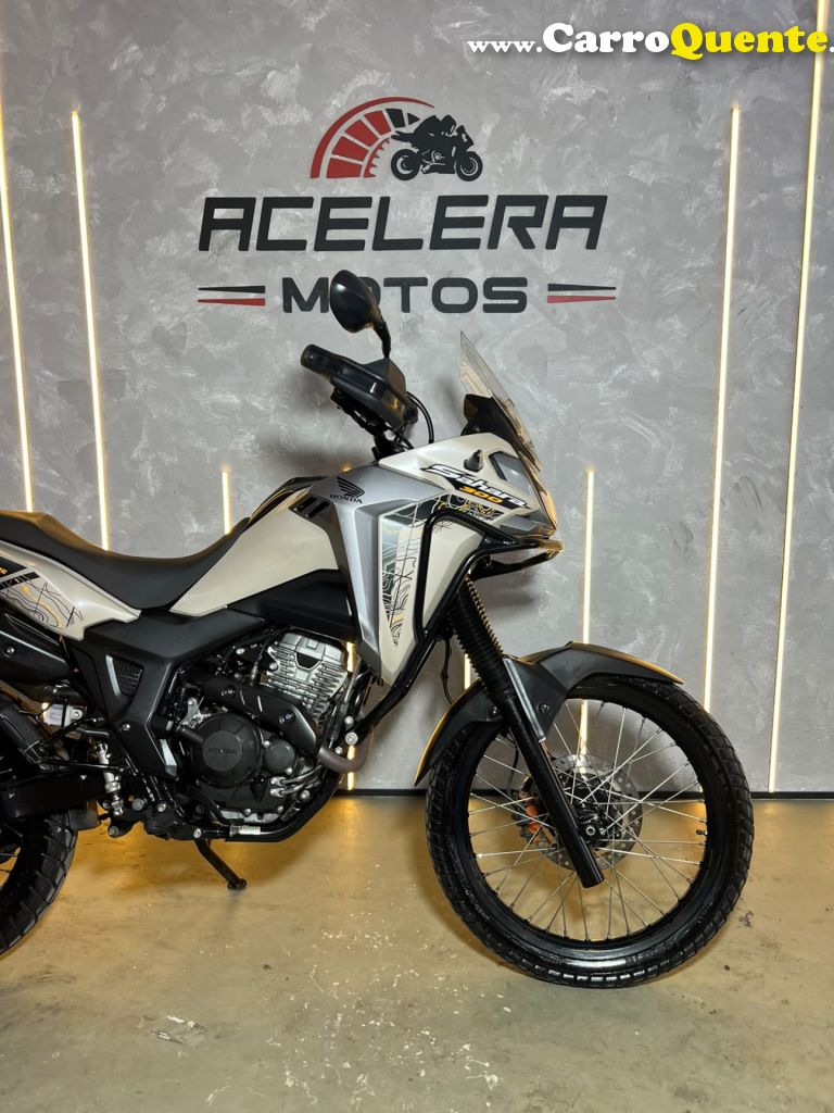 HONDA   XRE 300 SAHARA ADV   BEGE 2024 300 FLEX - Loja