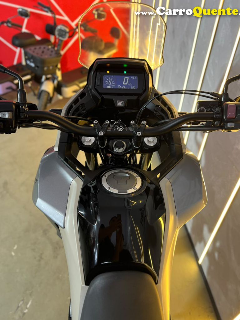 HONDA   XRE 300 SAHARA ADV   BEGE 2024 300 FLEX - Loja
