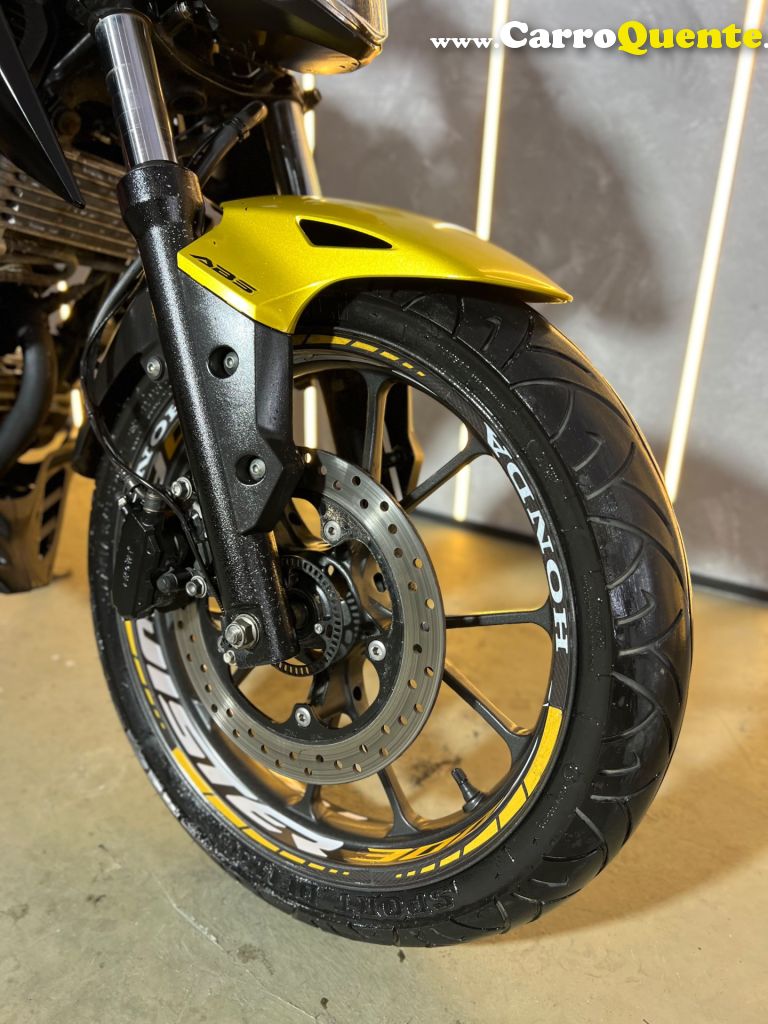 HONDA   CB 300F TWISTER FLEX   DOURADO 2023 293 FLEX - Loja