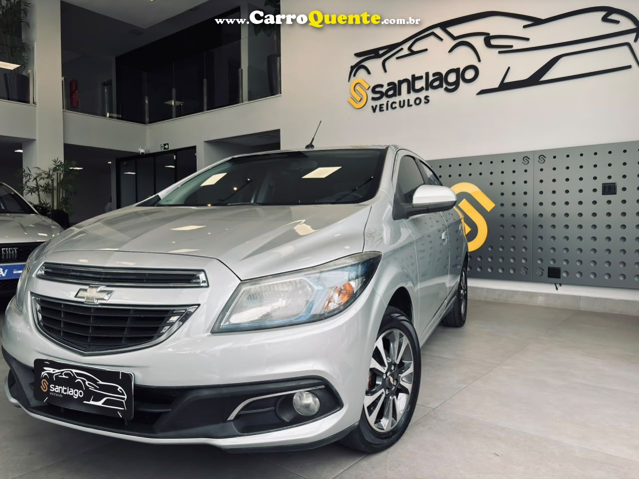 CHEVROLET   ONIX HATCH LTZ 1.4 8V FLEXPOWER 5P MEC.   PRATA 2015 1.4 FLEX - Loja