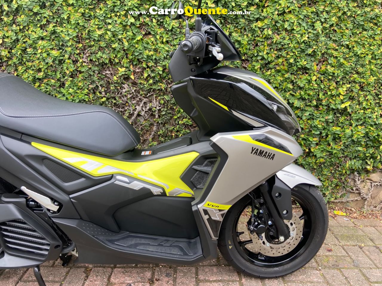 YAMAHA    AEROX 160   PRATA 2026 160 GASOLINA - Loja