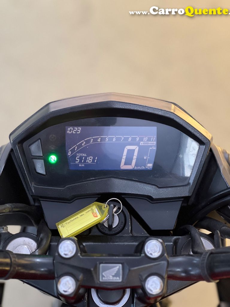 HONDA   CB TWISTERFLEXONE 250CC   VERMELHO 2020 250 GASOLINA - Loja