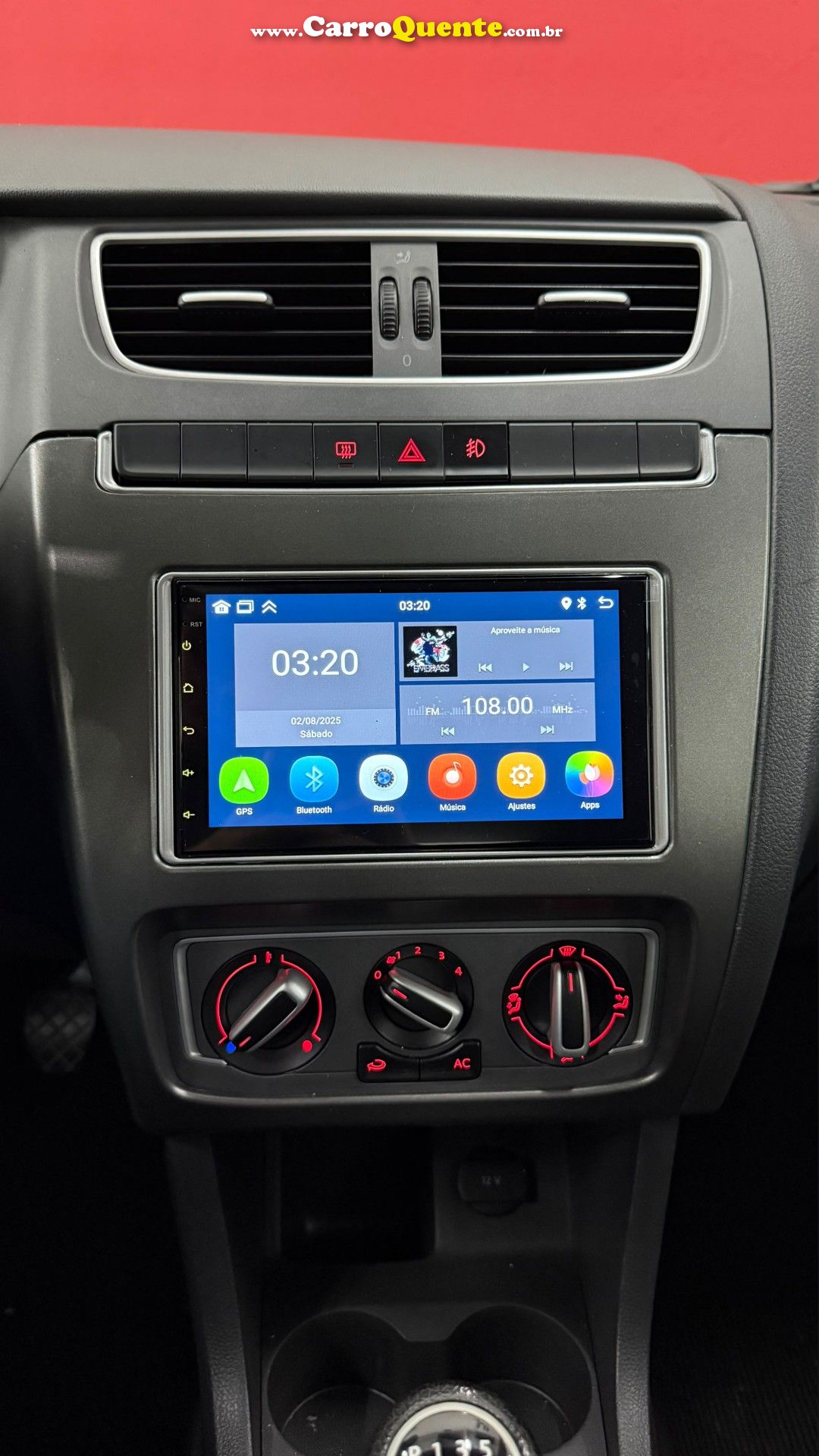 VOLKSWAGEN   FOX SELEÇÃO 1.0 TOTAL FLEX 8V 5P   PRATA 2014 1.0 FLEX - Loja