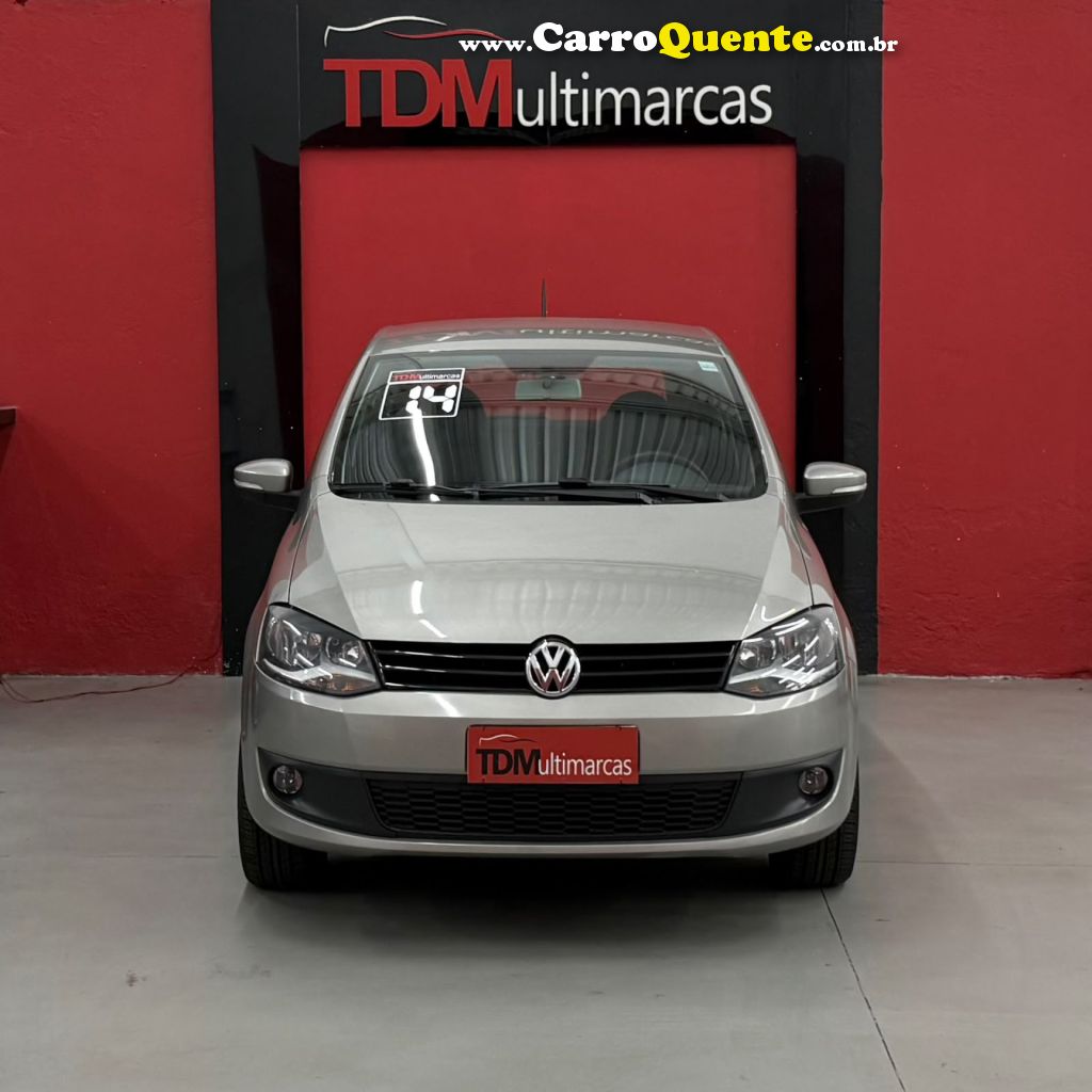 VOLKSWAGEN   FOX SELEÇÃO 1.0 TOTAL FLEX 8V 5P   PRATA 2014 1.0 FLEX - Loja
