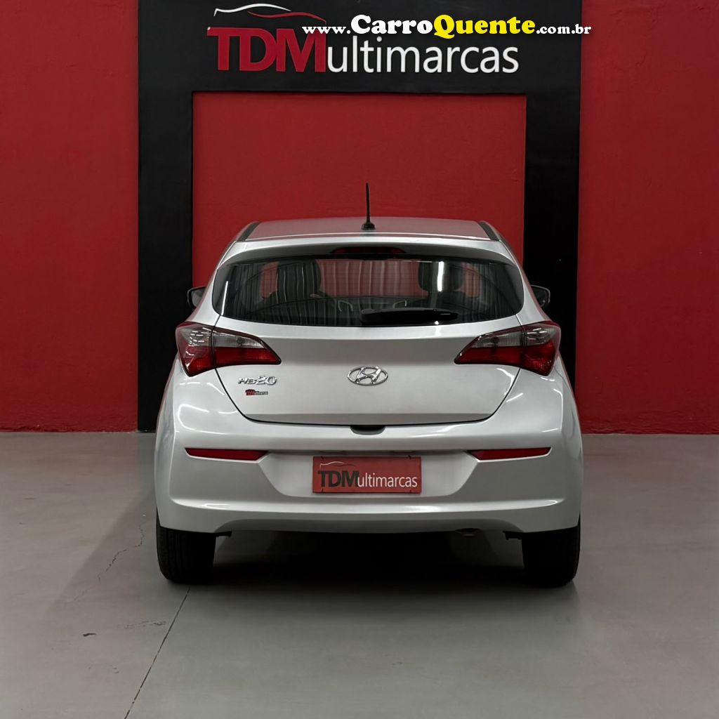 HYUNDAI   HB20 COMF.C.PLUSC.STYLE 1.0 FLEX 12V   PRATA 2019 1.0 FLEX - Loja